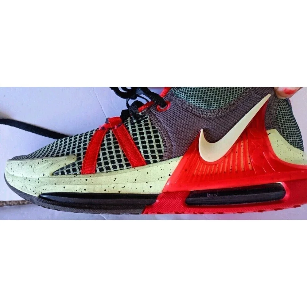 Nike LeBron Witness 7 Sneakers Men's Size 8 Alligator Volt Crimson DM1123 001